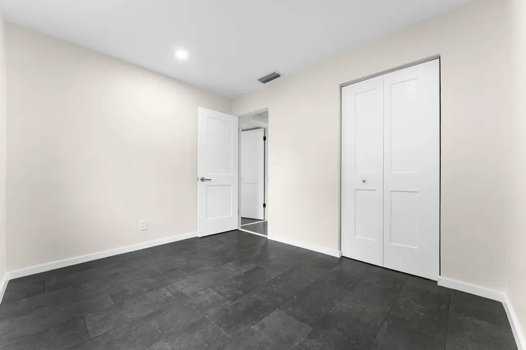 321 NE 59th Street Oakland Park FL 33334