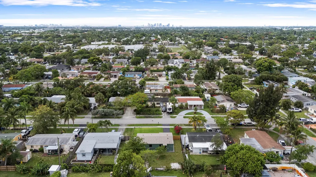 321 NE 59th Street Oakland Park FL 33334