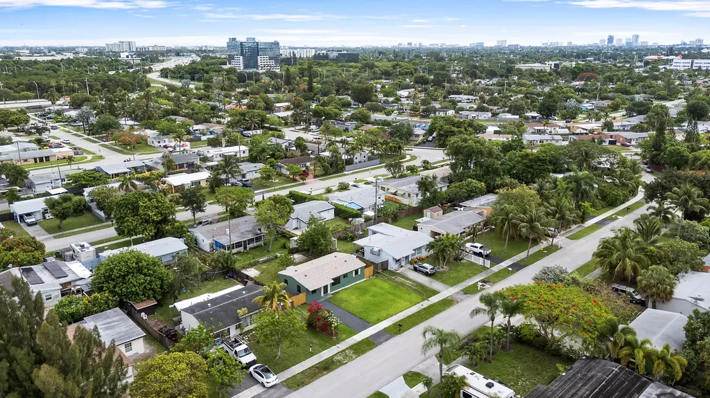 321 NE 59th Street Oakland Park FL 33334