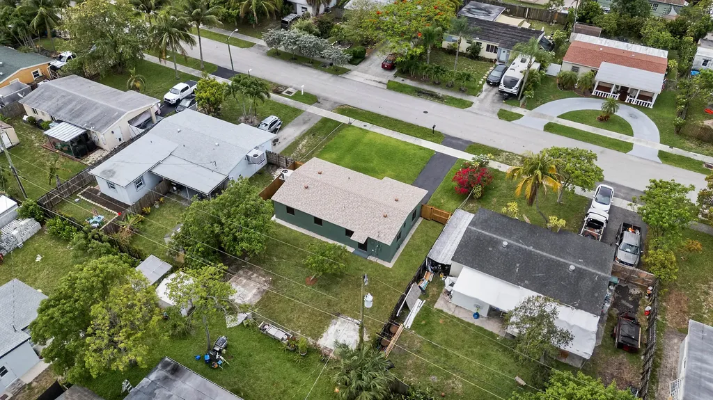 321 NE 59th Street Oakland Park FL 33334