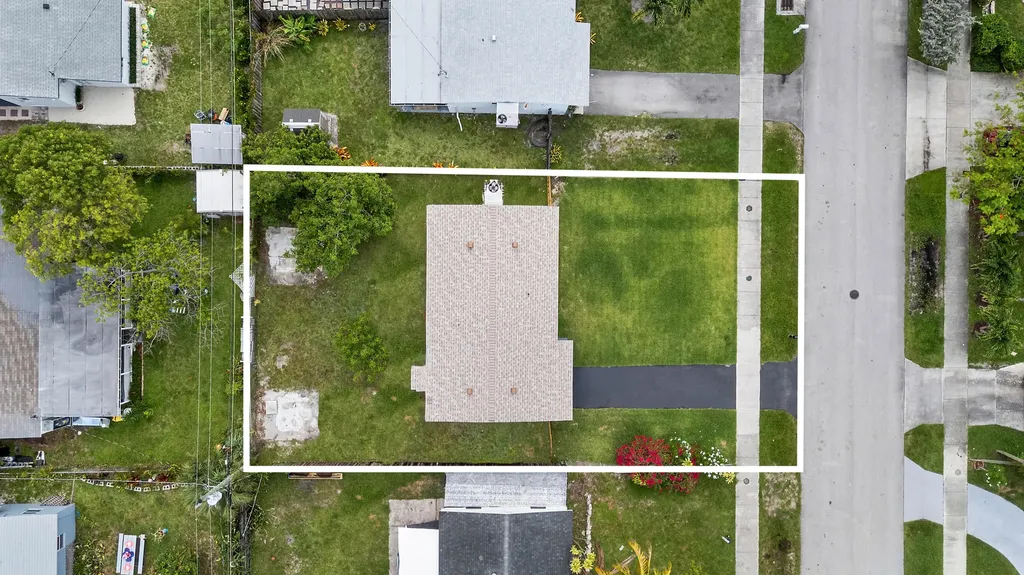 321 NE 59th Street Oakland Park FL 33334