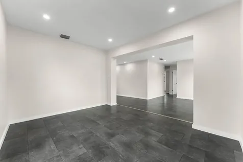 321 NE 59th Street Oakland Park FL 33334