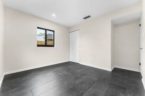 321 NE 59th Street Oakland Park FL 33334