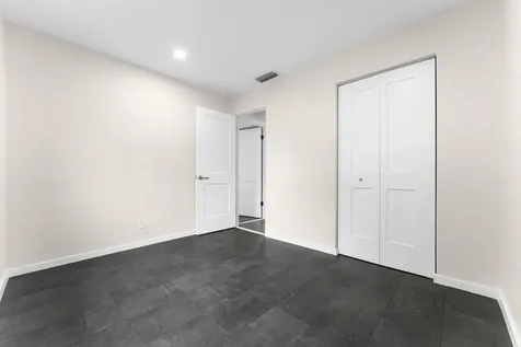 321 NE 59th Street Oakland Park FL 33334