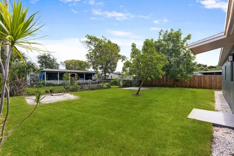 321 NE 59th Street Oakland Park FL 33334