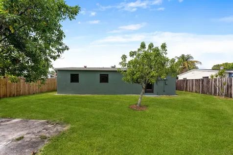 321 NE 59th Street Oakland Park FL 33334