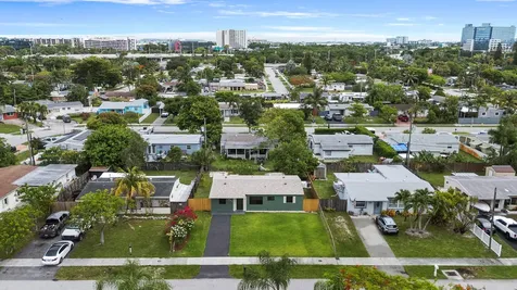 321 NE 59th Street Oakland Park FL 33334