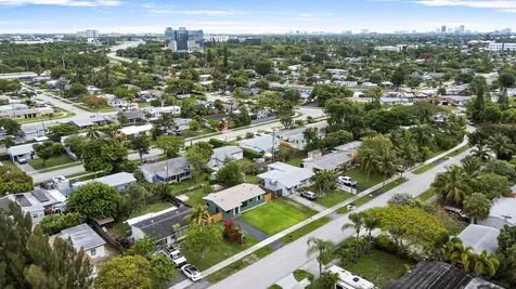 321 NE 59th Street Oakland Park FL 33334