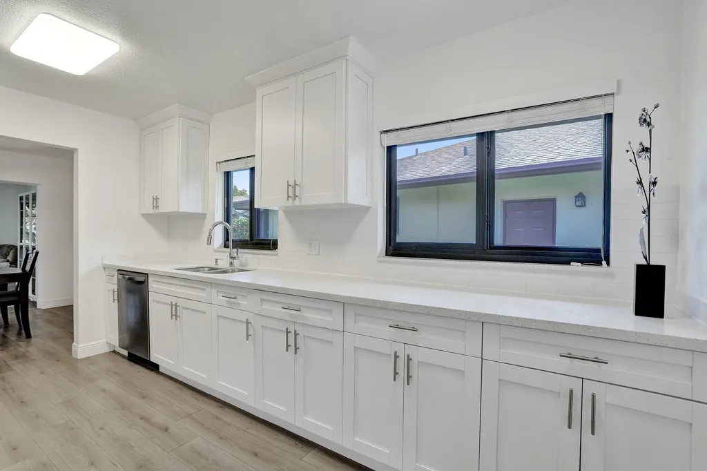 2042 SW 17th Circle Deerfield Beach FL 33442