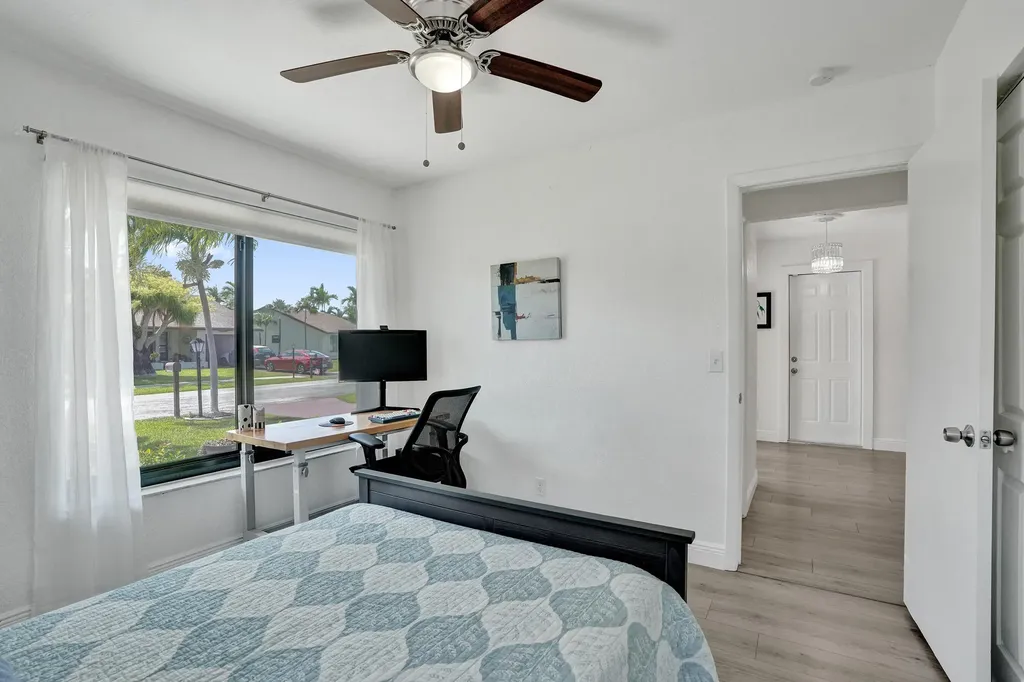 2042 SW 17th Circle Deerfield Beach FL 33442