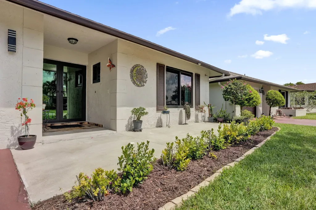 2042 SW 17th Circle Deerfield Beach FL 33442