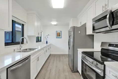 2042 SW 17th Circle Deerfield Beach FL 33442