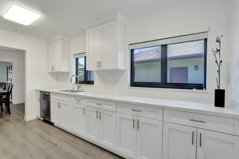 2042 SW 17th Circle Deerfield Beach FL 33442