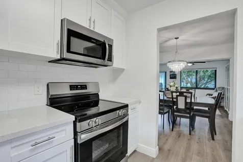 2042 SW 17th Circle Deerfield Beach FL 33442