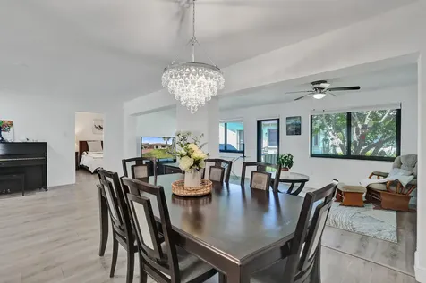2042 SW 17th Circle Deerfield Beach FL 33442