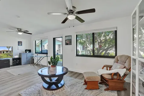 2042 SW 17th Circle Deerfield Beach FL 33442