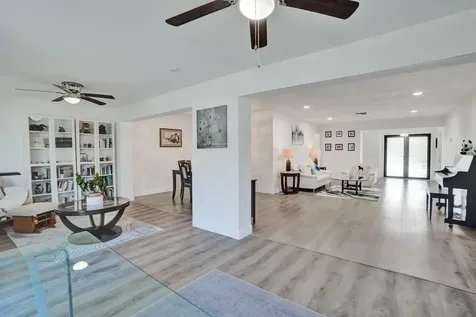 2042 SW 17th Circle Deerfield Beach FL 33442
