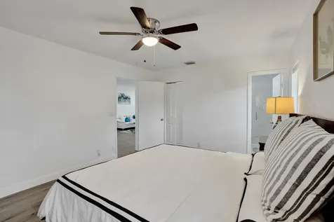 2042 SW 17th Circle Deerfield Beach FL 33442