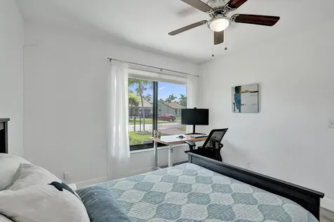 2042 SW 17th Circle Deerfield Beach FL 33442