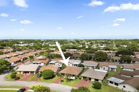 2042 SW 17th Circle Deerfield Beach FL 33442
