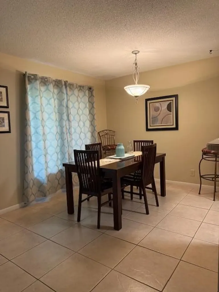 815 W Boynton Beach Boulevard Boynton Beach FL 33426