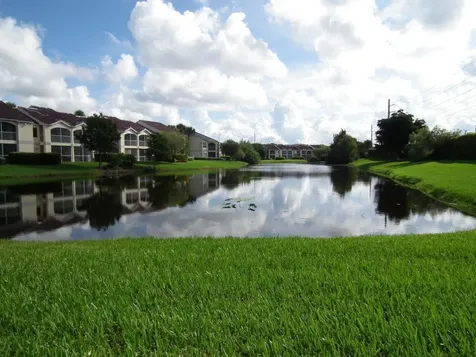 815 W Boynton Beach Boulevard Boynton Beach FL 33426
