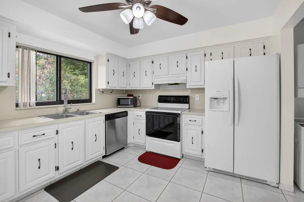 4944 Equestrian Circle Boynton Beach FL 33436