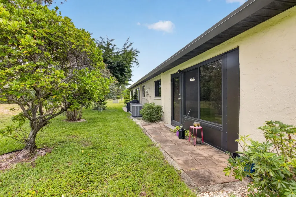 4944 Equestrian Circle Boynton Beach FL 33436