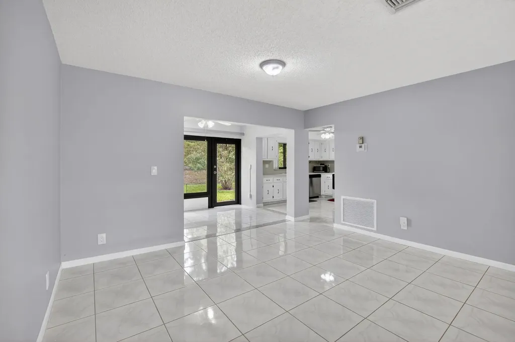 4944 Equestrian Circle Boynton Beach FL 33436