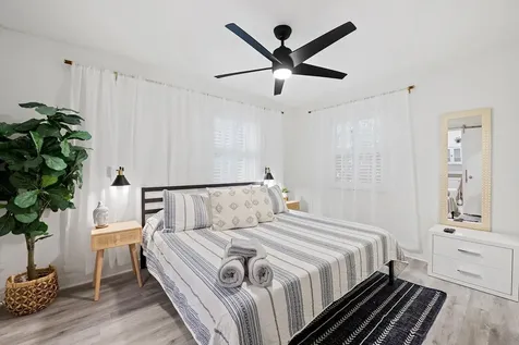 1813 SW 10th Court Fort Lauderdale FL 33312