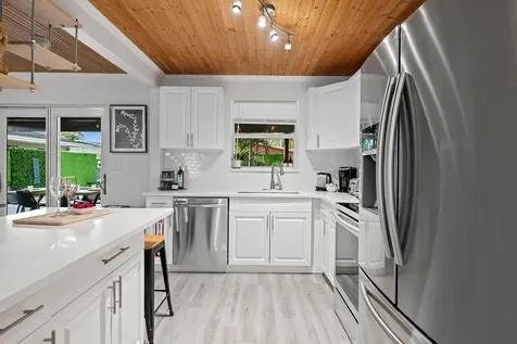 1813 SW 10th Court Fort Lauderdale FL 33312