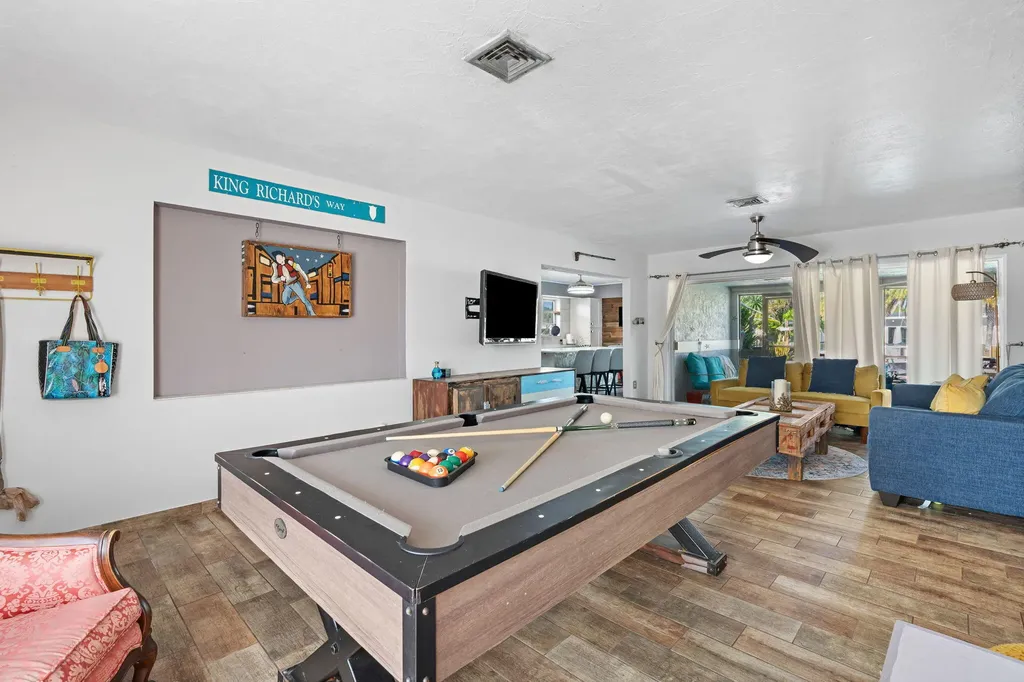 240 SE 2nd Avenue Pompano Beach FL 33060