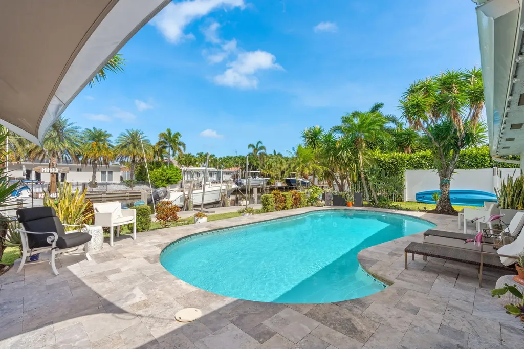240 SE 2nd Avenue Pompano Beach FL 33060