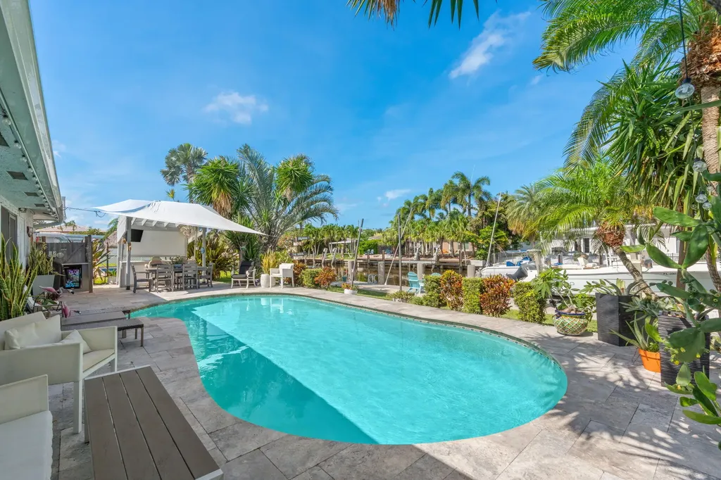240 SE 2nd Avenue Pompano Beach FL 33060