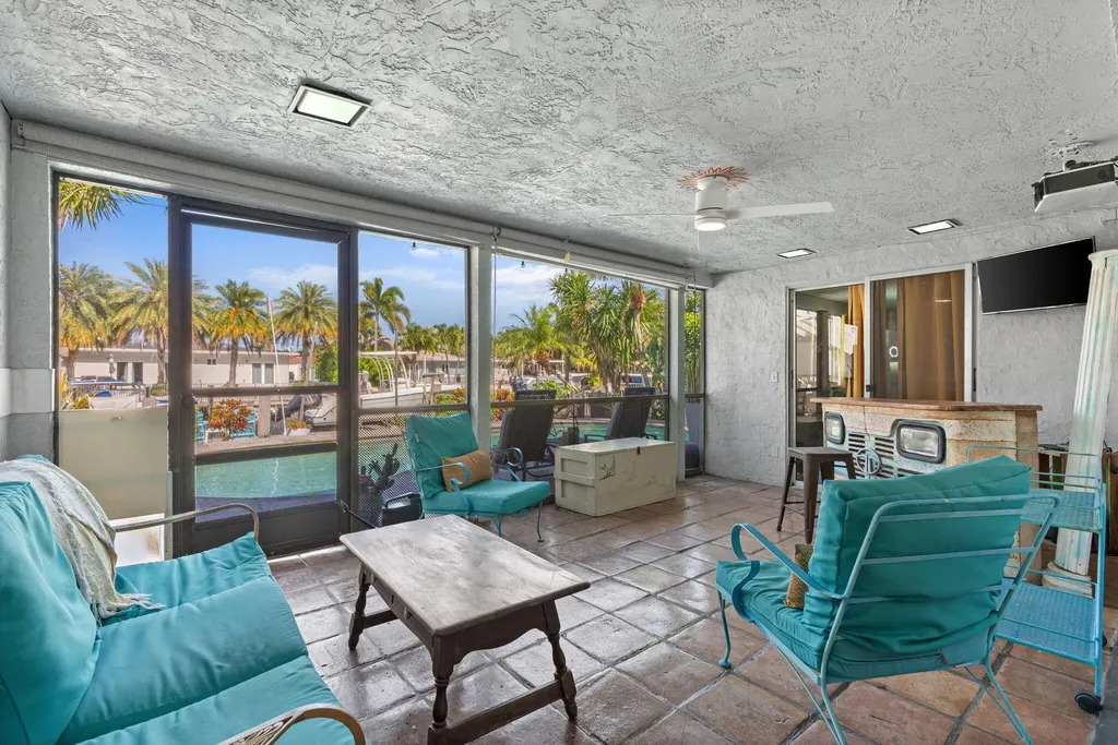 240 SE 2nd Avenue Pompano Beach FL 33060