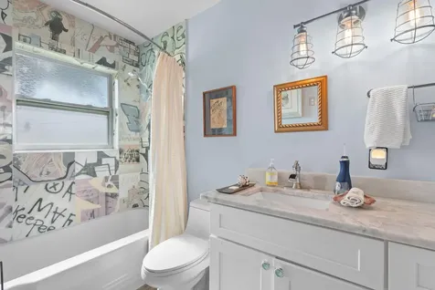240 SE 2nd Avenue Pompano Beach FL 33060
