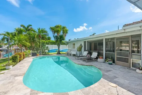 240 SE 2nd Avenue Pompano Beach FL 33060