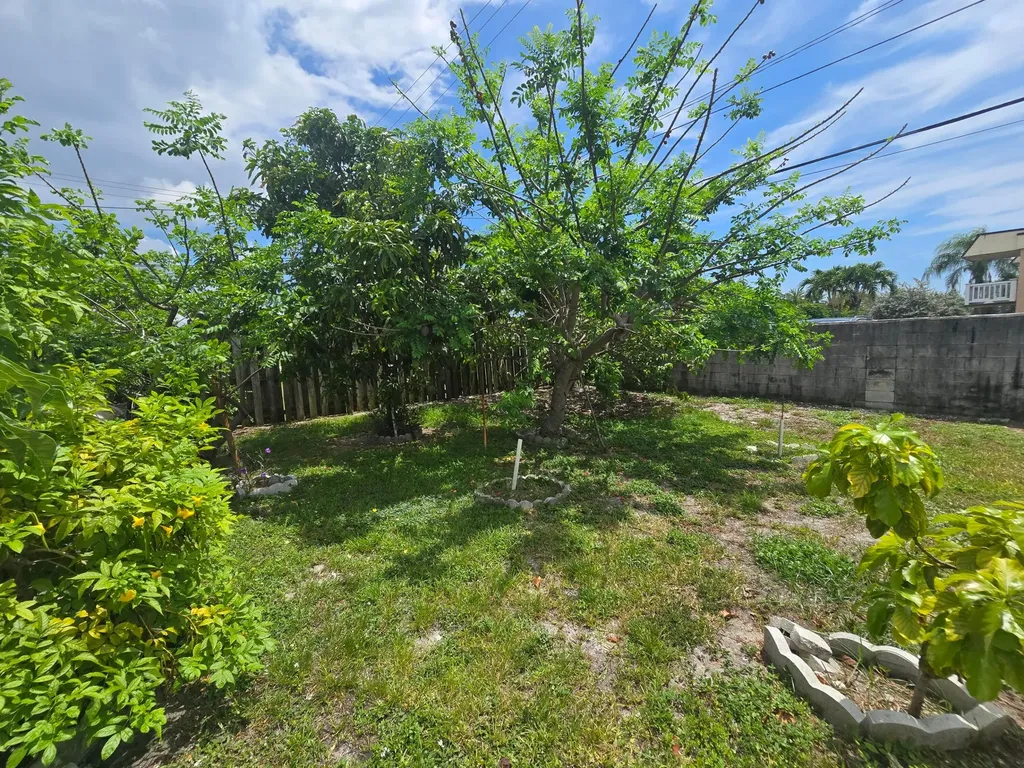 3560 NW 3rd Avenue Pompano Beach FL 33064