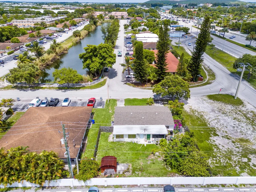 3560 NW 3rd Avenue Pompano Beach FL 33064