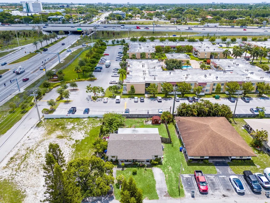 3560 NW 3rd Avenue Pompano Beach FL 33064