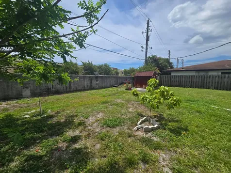 3560 NW 3rd Avenue Pompano Beach FL 33064