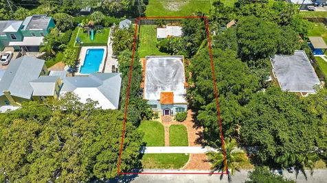 315 Hawthorne Drive Lake Park FL 33403