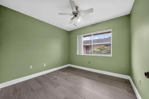 3291 NW 44th Street Oakland Park FL 33309