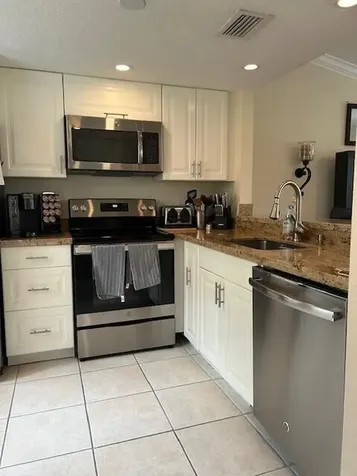 1040 Lake Shore Drive Lake Park FL 33403