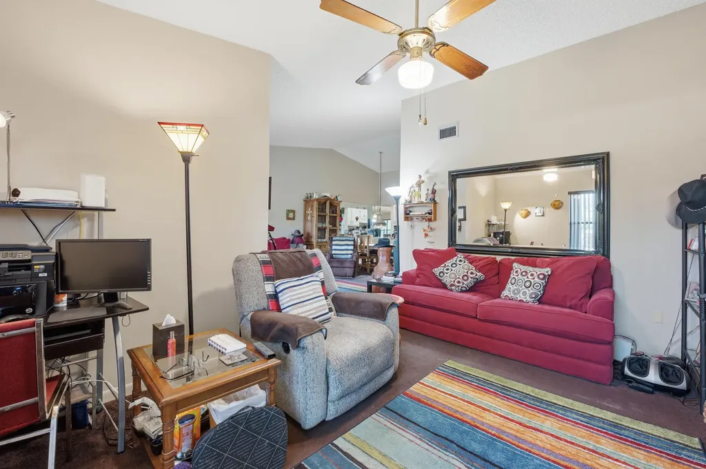7516 English Court Lake Worth FL 33467
