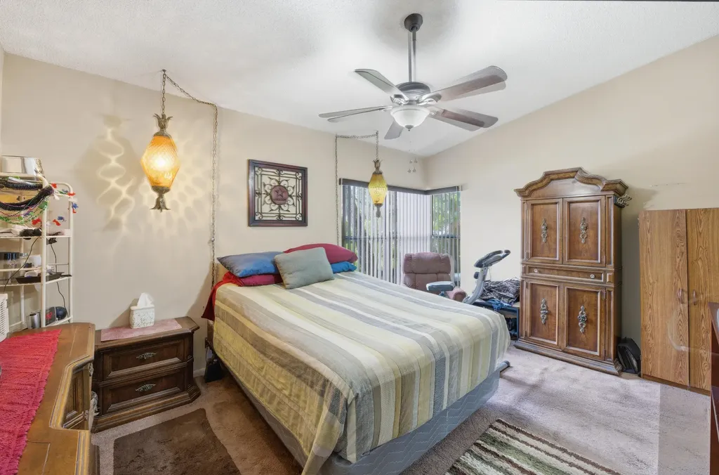 7516 English Court Lake Worth FL 33467