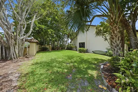 7516 English Court Lake Worth FL 33467