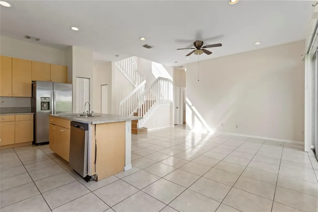 2215 NW 76th Terrace Pembroke Pines FL 33024