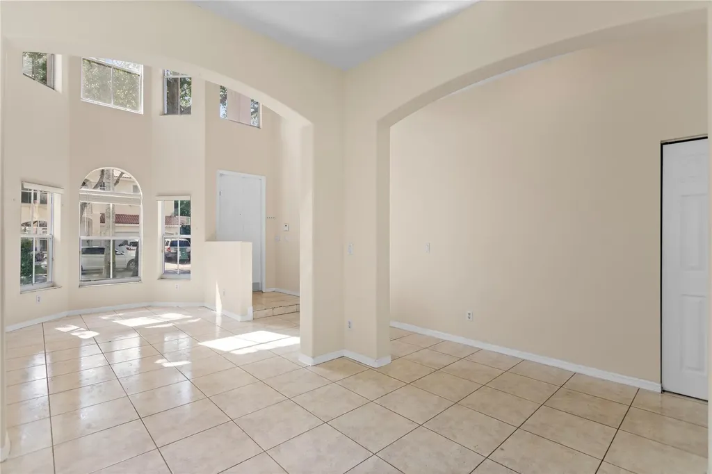 2215 NW 76th Terrace Pembroke Pines FL 33024