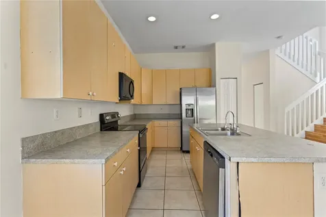 2215 NW 76th Terrace Pembroke Pines FL 33024